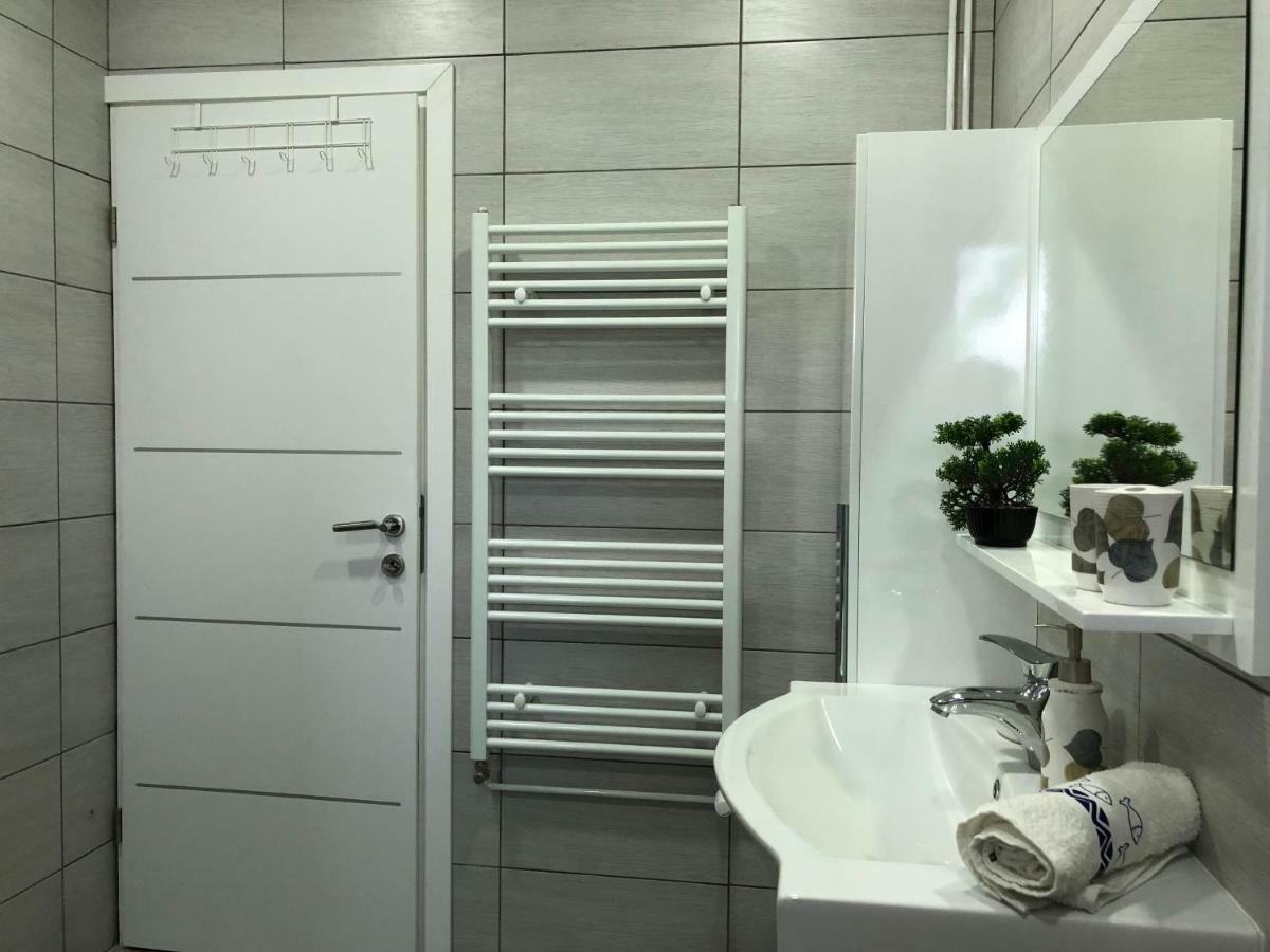 Apartman Danijela Оточац Екстер'єр фото